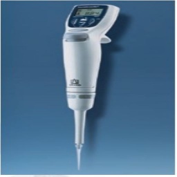 ELECTRONIC MICROLITER PIPETTE TRANSFERPETTE DIGITAL DISPLAY SINGLE-CHANNEL WITH AC ADAPTER 230 V/50HZ 0.5-5 ML